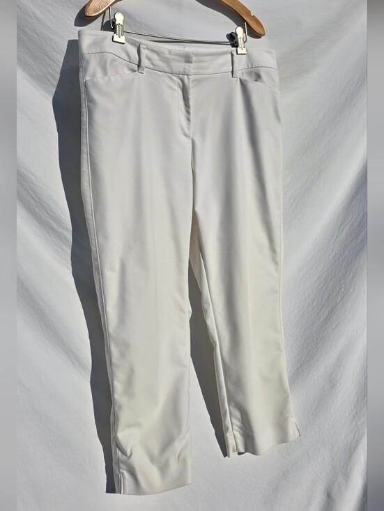 White House Black Market Pants - WHBM Size 10 Perfectform Straight Crop Cream Pant